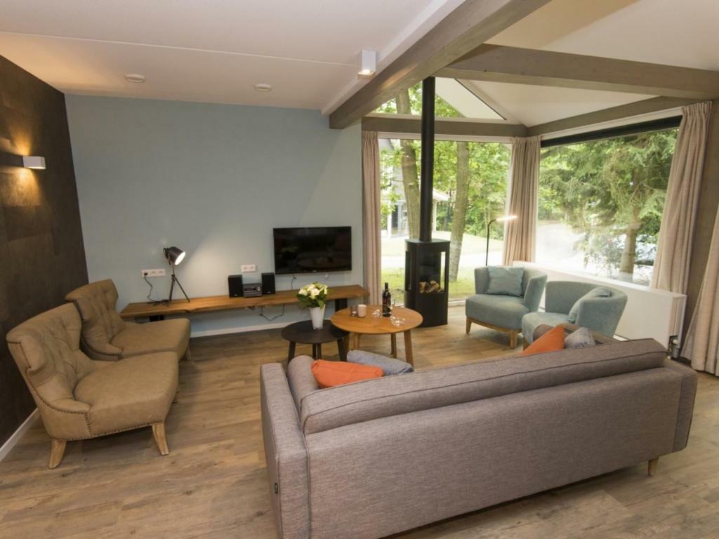 Landal Miggelenberg Hotell Hoenderloo Exteriör bild