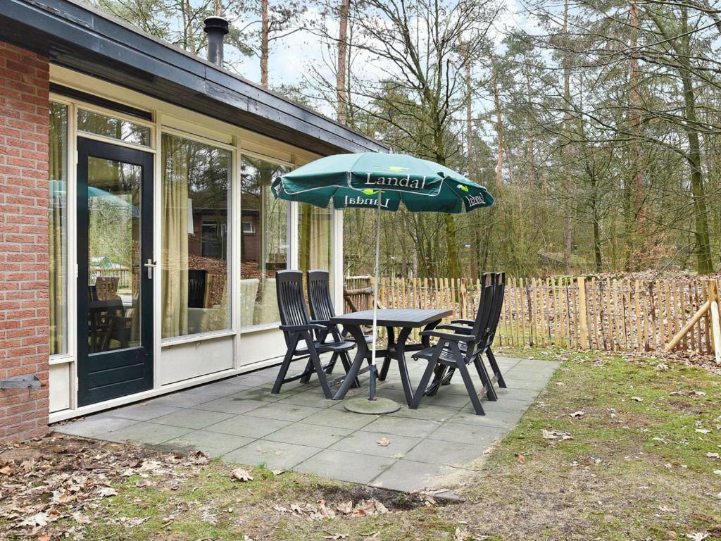 Landal Miggelenberg Hotell Hoenderloo Exteriör bild