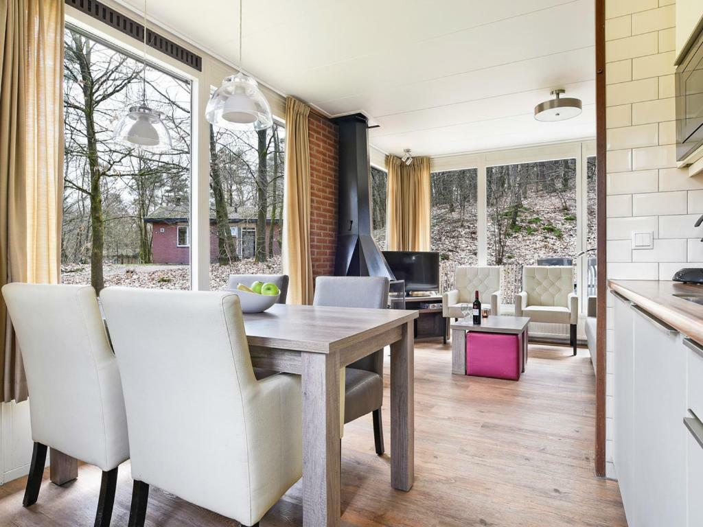 Landal Miggelenberg Hotell Hoenderloo Exteriör bild