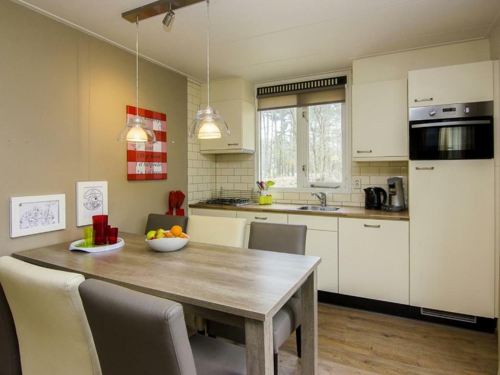 Landal Miggelenberg Hotell Hoenderloo Exteriör bild