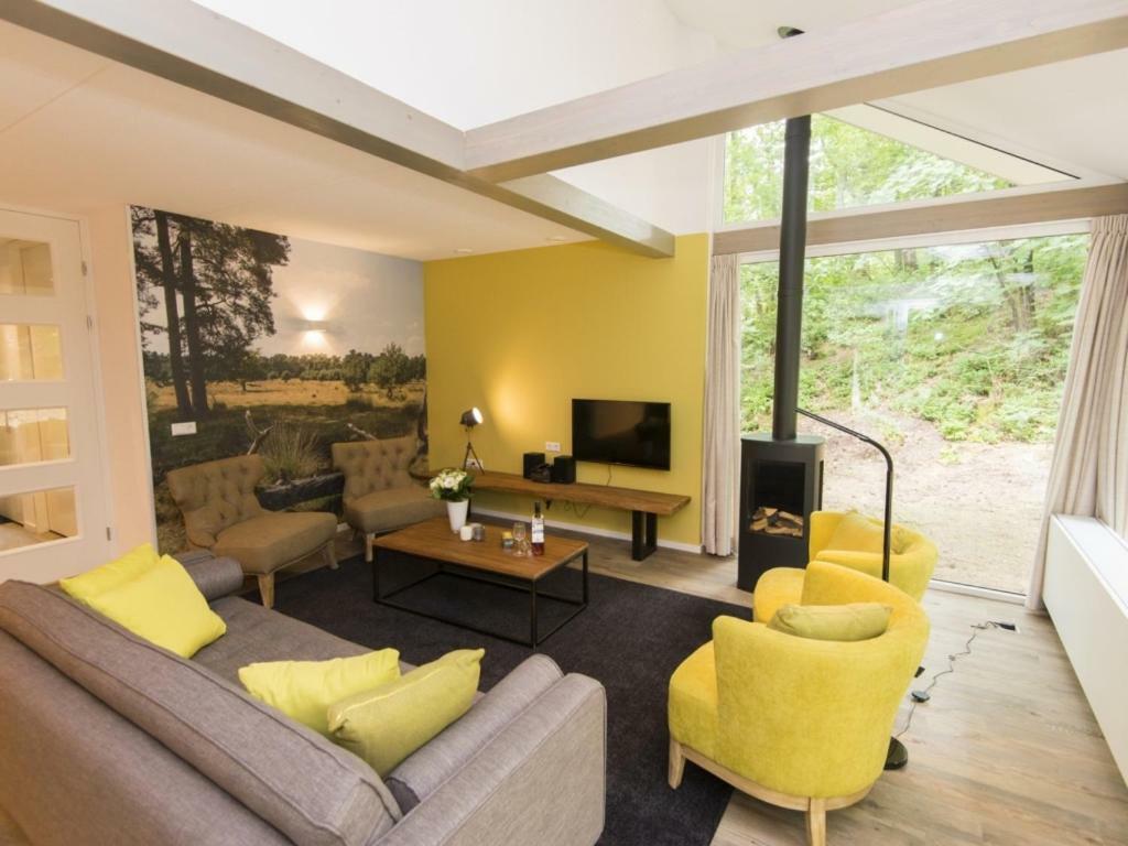 Landal Miggelenberg Hotell Hoenderloo Exteriör bild
