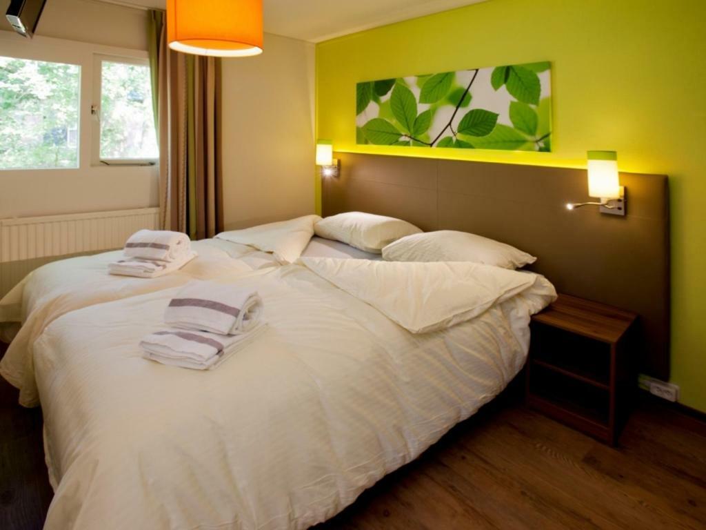 Landal Miggelenberg Hotell Hoenderloo Exteriör bild
