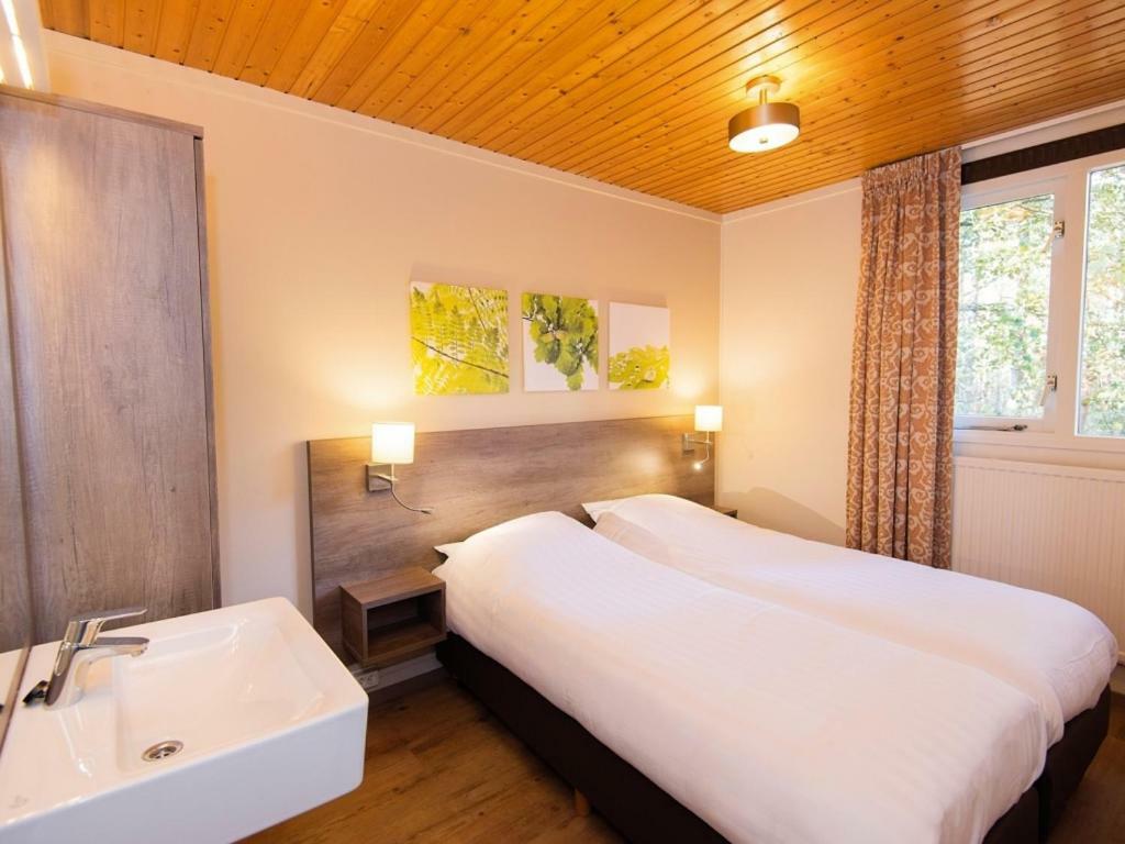 Landal Miggelenberg Hotell Hoenderloo Exteriör bild