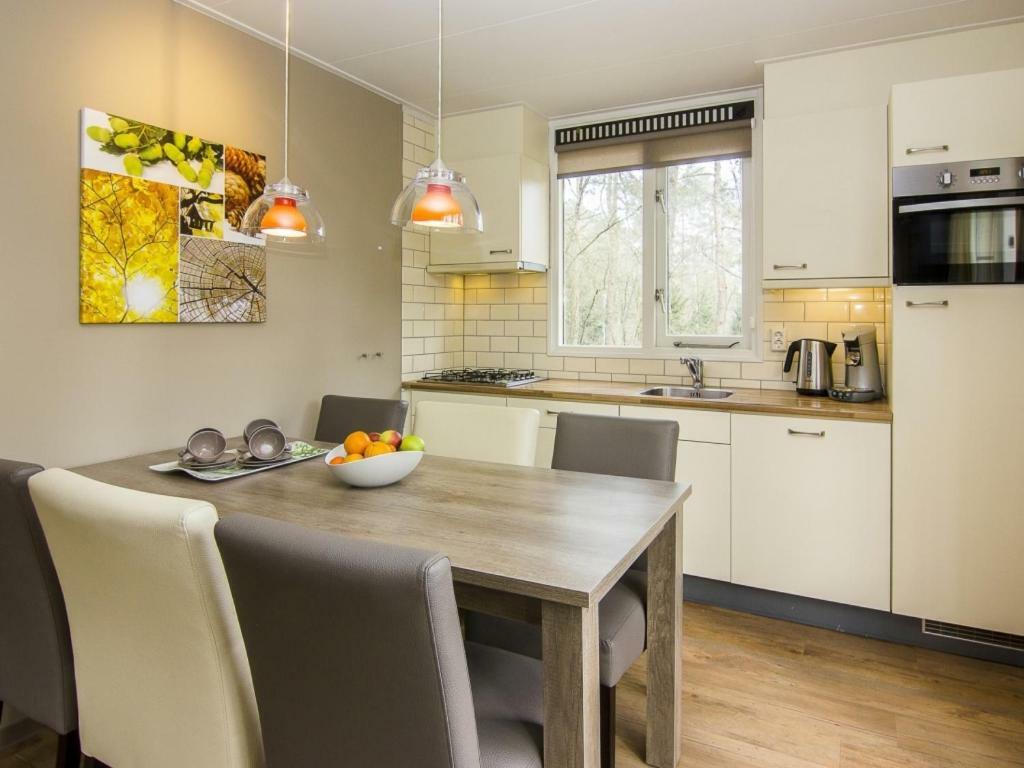 Landal Miggelenberg Hotell Hoenderloo Exteriör bild
